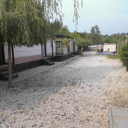 Kenge Apartmanok Balatonszárszó Exterior foto